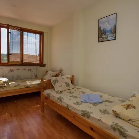 Guest house Valdes 2*