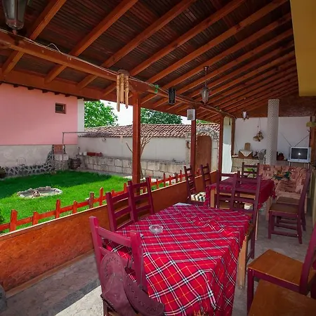 Guest house Valdes Bozhichen