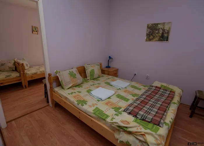 Valdes Gasthuis Bozhichen